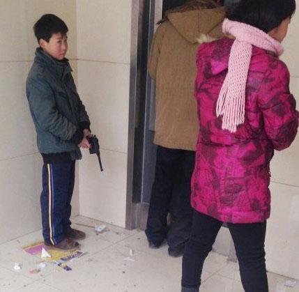 笑话图片：奇葩取钱图