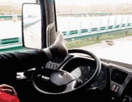 “本来想着和男朋友分手,自从看了他的笔记本后,瞬间不干了!”哈哈哈 “本来想着和男朋友分手,自从看了他的笔记本后,瞬间不干了!”哈哈哈