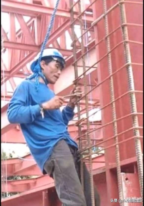 每日爆笑囧图神评论大赏:可爱的妹子竟然这样玩真人CS 每日爆笑囧图神评论大赏:可爱的妹子竟然这样玩真人CS