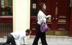 大姐，你的家教还真严啊