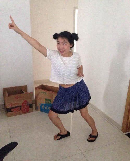 二逼女青年欢乐多! 二逼女青年欢乐多!