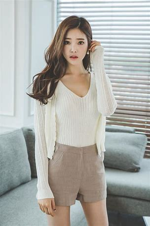 轻松一秒:服装店的镜子是有什么魔法吗? 轻松一秒:服装店的镜子是有什么魔法吗?
