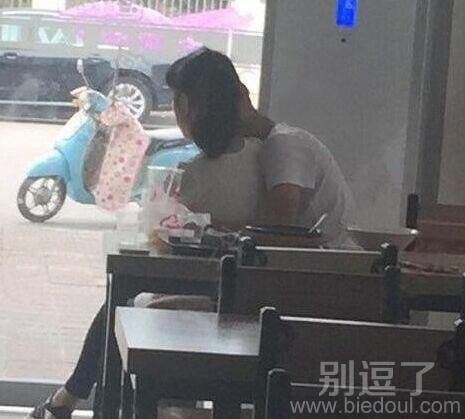 怎么可以无视我的存在 怎么可以无视我的存在