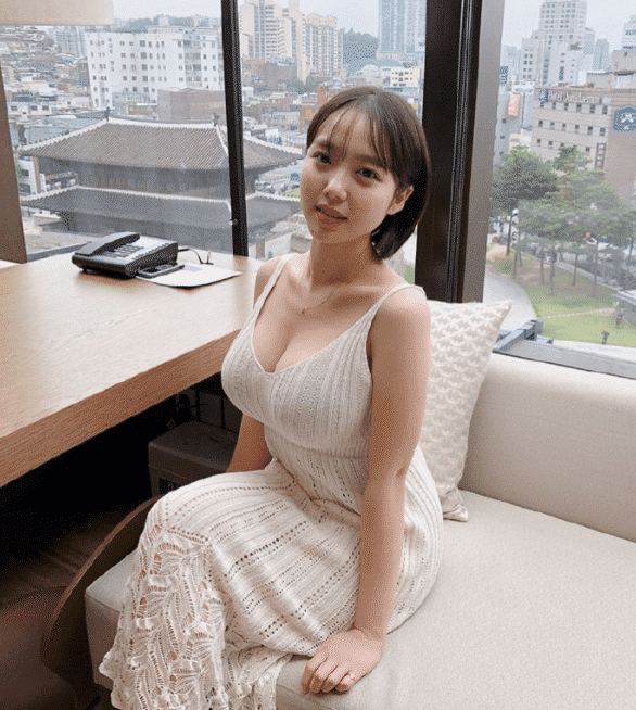 “外面这么大的风,沙雕女友出门非要穿裙子,现在后悔了吧!”哈哈哈哈 “外面这么大的风,沙雕女友出门非要穿裙子,现在后悔了吧!”哈哈哈哈