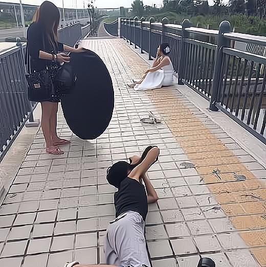 从老婆包里翻出来的,亲朋好友都劝我赶紧离婚,这个有什么用呢? 从老婆包里翻出来的,亲朋好友都劝我赶紧离婚,这个有什么用呢?