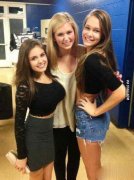 闺蜜们终于领教了自拍的真谛