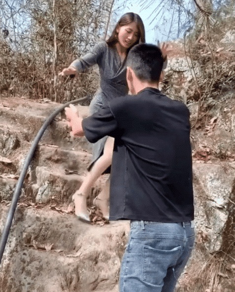 “女孩私底下都会和闺蜜说哪些虎狼之词呢?”网友:太刺激了,哇哈哈哈哈~ “女孩私底下都会和闺蜜说哪些虎狼之词呢?”网友:太刺激了,哇哈哈哈哈~