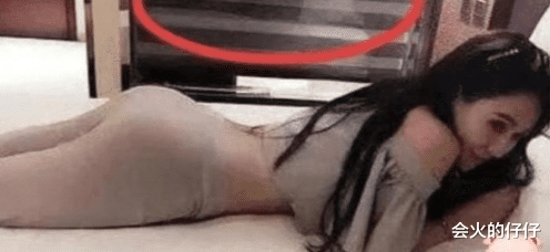 “妹子这是刚和男朋友战斗完吧,这也太明显了”,哈哈哈哈哈!尴尬了 “妹子这是刚和男朋友战斗完吧,这也太明显了”,哈哈哈哈哈!尴尬了