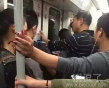 大哥，你的原形漏出来了