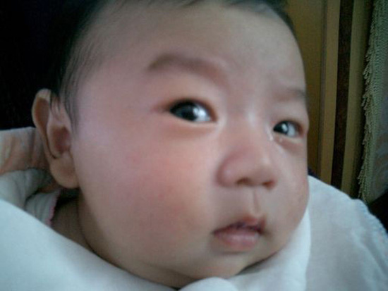 疯狂的表情图片,找个表情学习下。