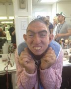 疯狂的表情图片,找个表情学习下。