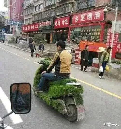 “趁媳妇不在的时候调戏调戏她闺蜜,竟还得手了,真是太刺激!”哈哈哈哈 “趁媳妇不在的时候调戏调戏她闺蜜,竟还得手了,真是太刺激!”哈哈哈哈