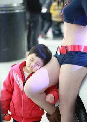 放开那个妹子！！