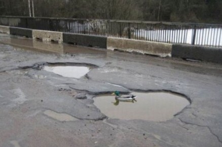 疯狂雕像 玩穿越啊