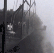 这样的秋千你敢坐? 这样的秋千你敢坐?