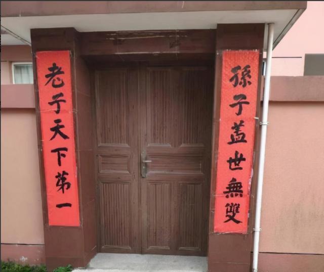 这是我小姨子,三姨子,大姨子,还有丈母娘,你们觉得谁更漂亮? 这是我小姨子,三姨子,大姨子,还有丈母娘,你们觉得谁更漂亮?