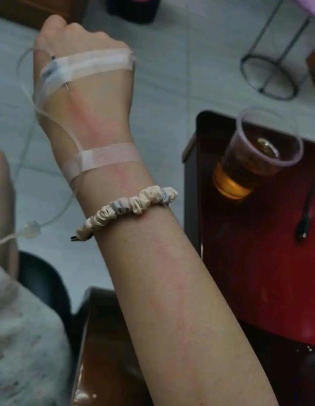 “平胸的女生也太惨了吧!”网友:真让人心疼… “平胸的女生也太惨了吧!”网友:真让人心疼…