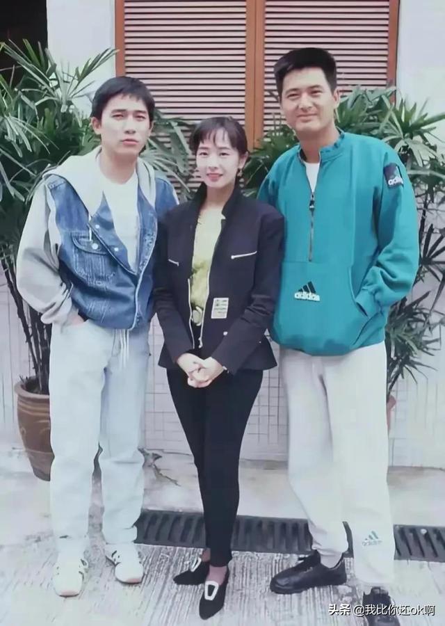 当你还在发着文艺的牢骚,而她却已经在享受荷尔蒙带来的快感 当你还在发着文艺的牢骚,而她却已经在享受荷尔蒙带来的快感