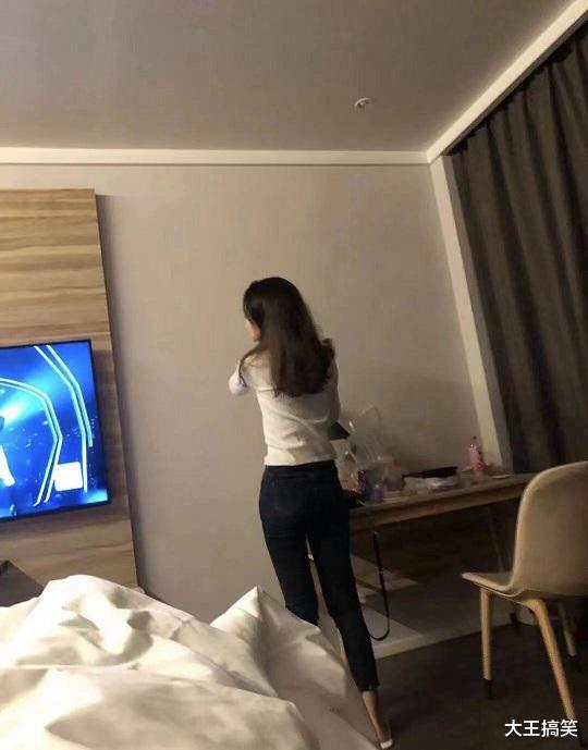“女友出差,跟闺蜜住酒店,我就放心了!”网友:心真大!哈哈哈 “女友出差,跟闺蜜住酒店,我就放心了!”网友:心真大!哈哈哈