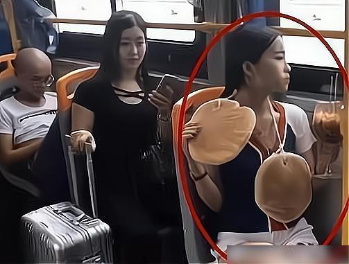 大半夜公司女同事给我发这种照片,然后说发错了,能相信她吗? 大半夜公司女同事给我发这种照片,然后说发错了,能相信她吗?
