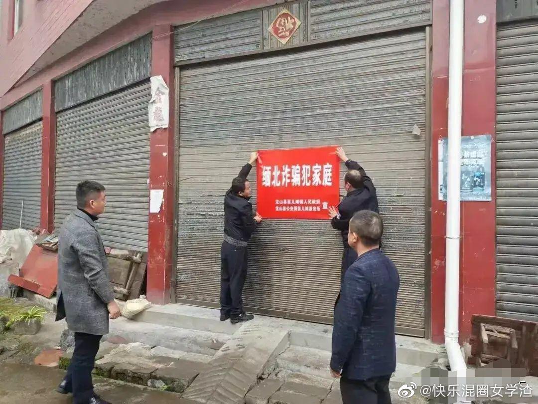 轻松一秒:万丈高楼平地起 ,辉煌只能靠自己 轻松一秒:万丈高楼平地起 ,辉煌只能靠自己