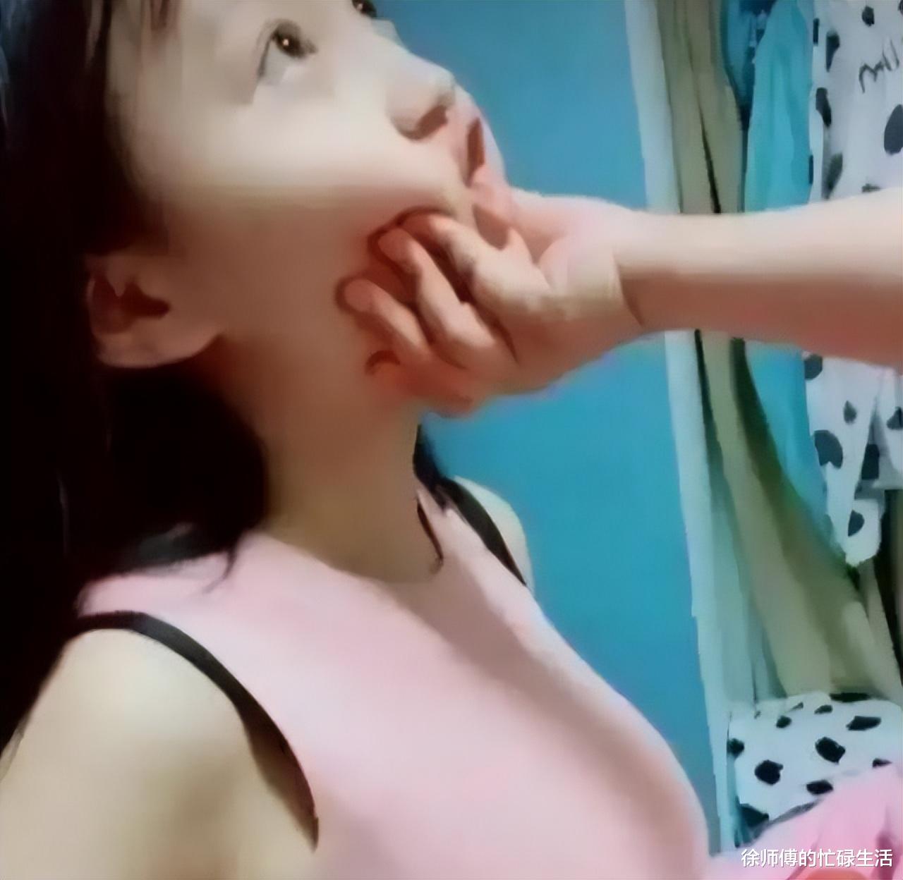 工厂新来的小姐姐,说自己已经27了,我还以为是17的小妹妹! 工厂新来的小姐姐,说自己已经27了,我还以为是17的小妹妹!