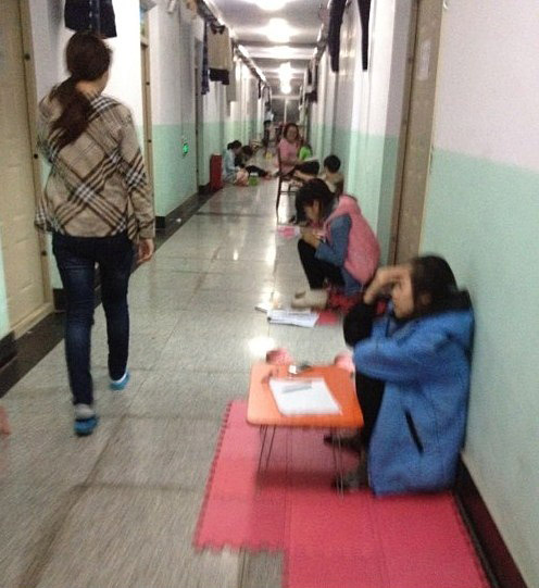 恍惚间女人的搞笑图片就来了。