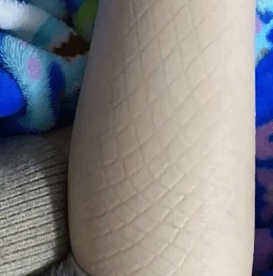 每日一笑:女生穿渔网袜,千万不要盘腿坐,不然就很尴尬! 每日一笑:女生穿渔网袜,千万不要盘腿坐,不然就很尴尬!