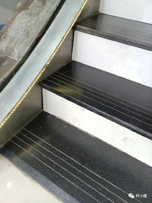 当你在学校剪了个明星同款的发型后....网友经历笑到窜稀哈哈哈哈 当你在学校剪了个明星同款的发型后....网友经历笑到窜稀哈哈哈哈
