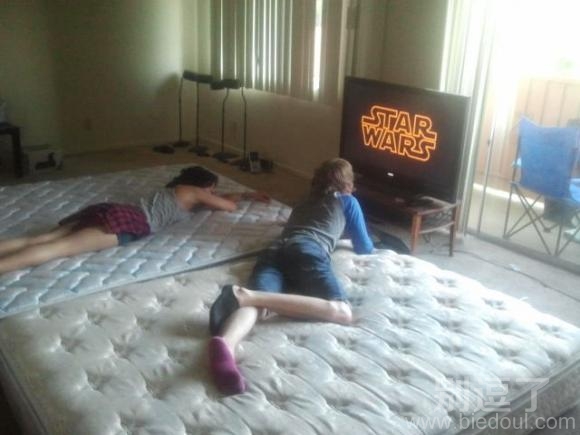 这样玩游戏是挺舒服的