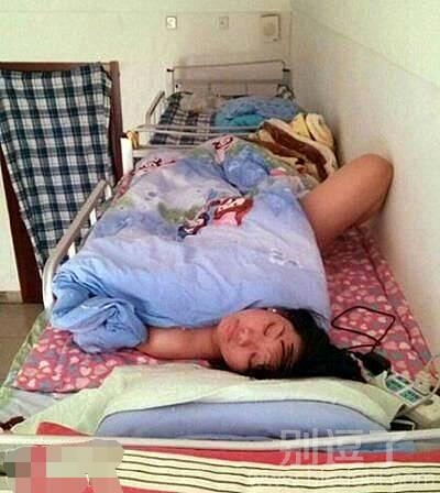 妹子睡得好舒服呀! 妹子睡得好舒服呀!