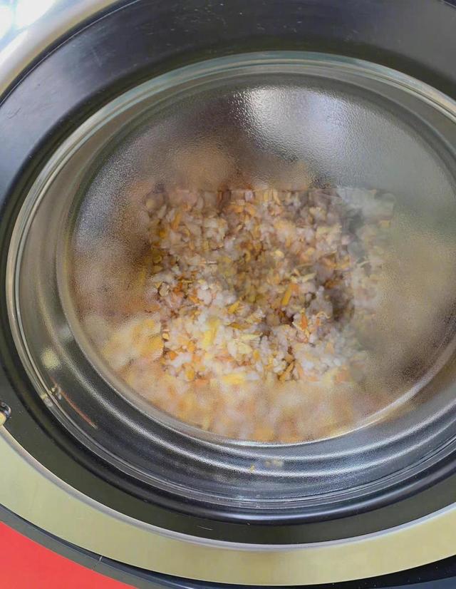 老婆坐老板的车出差,这墨镜反光,感觉有点不太对劲 老婆坐老板的车出差,这墨镜反光,感觉有点不太对劲