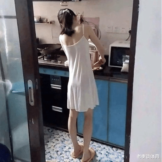 “你曾经用KTV包间的厕所做过什么?”网友回复太直白了!哈哈哈! “你曾经用KTV包间的厕所做过什么?”网友回复太直白了!哈哈哈!