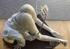 看看人家妹子的自拍啊。
