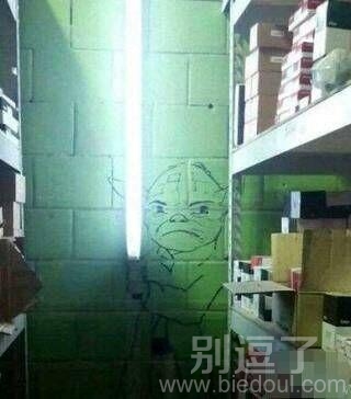 看好了,光剑得这么用! 看好了,光剑得这么用!