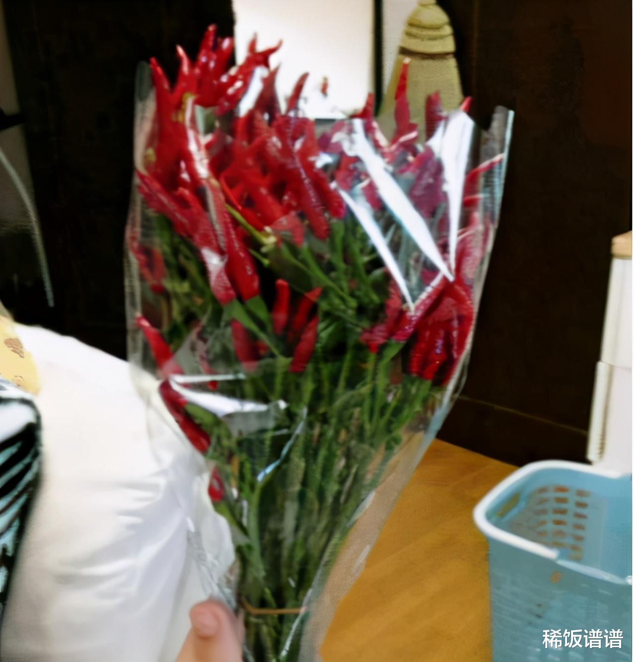 姑娘,长得好看也不能这样穿啊,裤子上的拉链好尴尬 姑娘,长得好看也不能这样穿啊,裤子上的拉链好尴尬