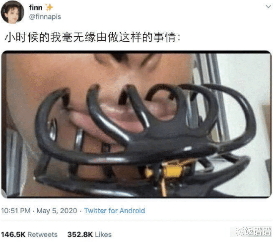 姑娘,长得好看也不能这样穿啊,裤子上的拉链好尴尬 姑娘,长得好看也不能这样穿啊,裤子上的拉链好尴尬