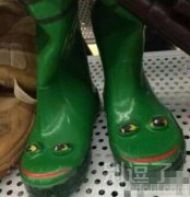糟糕了雨鞋成精了