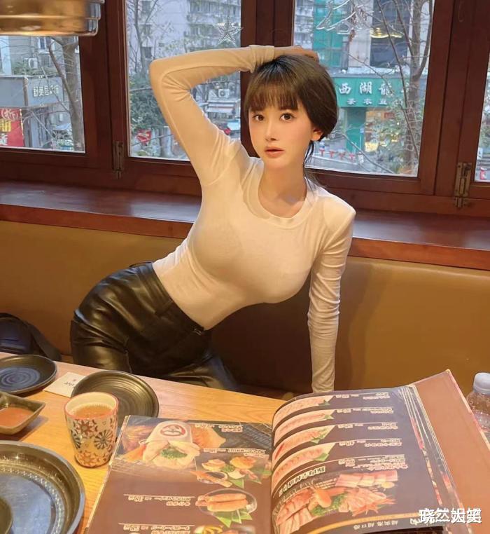 “马总化腾的女儿又爆出近照,以后谁要是娶了她就不用愁了”哈哈哈哈 “马总化腾的女儿又爆出近照,以后谁要是娶了她就不用愁了”哈哈哈哈