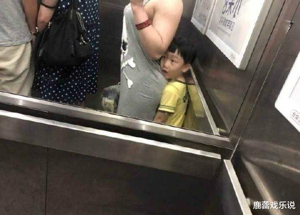 “只是被两块石头碰流血了,为啥头这么晕?”哈哈哈哈...哥们下辈子见! “只是被两块石头碰流血了,为啥头这么晕?”哈哈哈哈...哥们下辈子见!