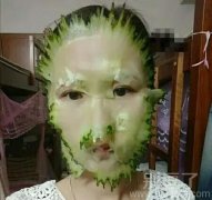 妹子这切得比面膜还薄呀