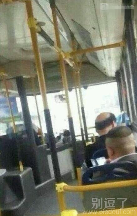 茫茫人海，能够碰到也是缘分，喝两杯去吧