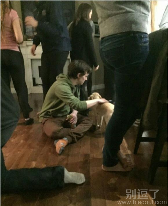 人与动物之间的平等。 人与动物之间的平等。