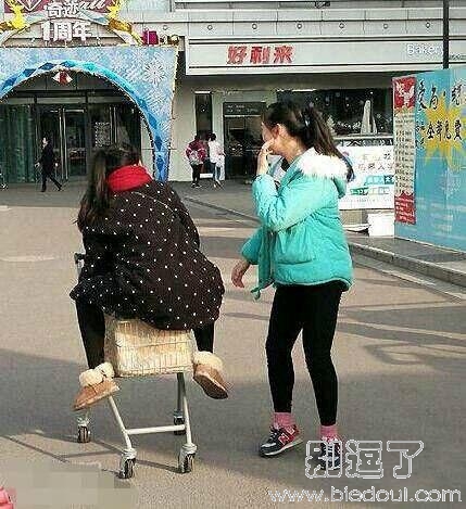 这车坐着舒服么！