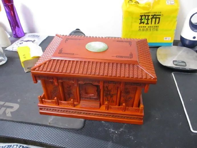 “穿超短裙不喜欢穿安全裤,总是走光怎么办?”网友评论绝了! “穿超短裙不喜欢穿安全裤,总是走光怎么办?”网友评论绝了!
