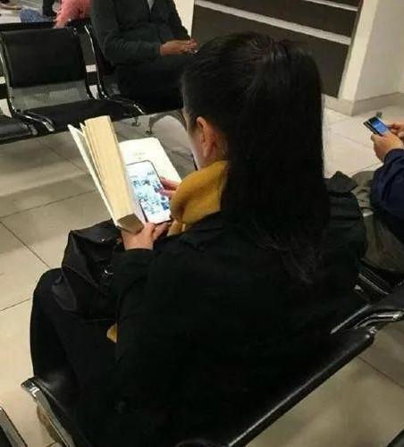 “车间的女同事带我去宿舍玩,我现在该干嘛?”哈哈哈有点尴尬 “车间的女同事带我去宿舍玩,我现在该干嘛?”哈哈哈有点尴尬