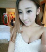 后面的妹子被爆楼了！