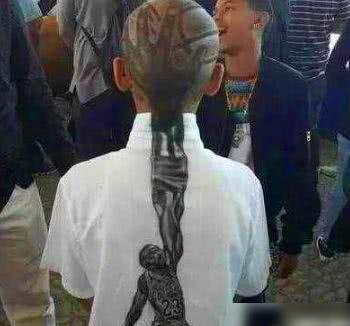 每日一笑:看看这棵树,还有什么困难,能把你难住呢? 每日一笑:看看这棵树,还有什么困难,能把你难住呢?