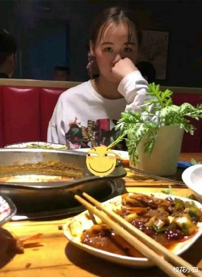 带女同事吃饭,她在暗示什么?我该咋推掉啊?哈哈 带女同事吃饭,她在暗示什么?我该咋推掉啊?哈哈