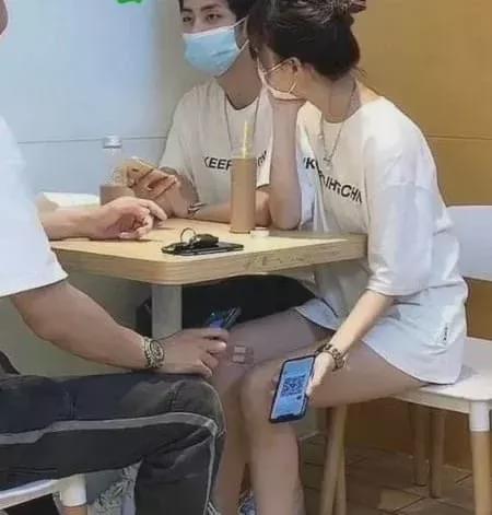 “男人一看就明白,女生累趴也猜不到?”哈哈哈哈哈哈评论有点内涵... “男人一看就明白,女生累趴也猜不到?”哈哈哈哈哈哈评论有点内涵...